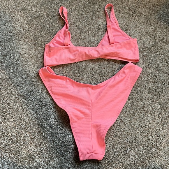 ASOS bikini - Picture 3 of 4